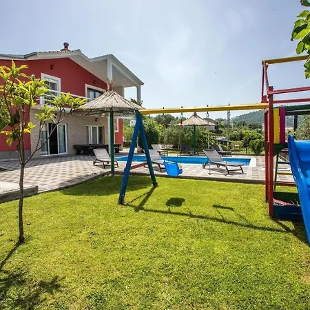 Family Friendly House With A Swimming Pool Srinjine, Split - 23950 Dom wakacyjny *