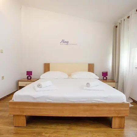 Nyaraló Family Friendly House With A Swimming Pool Srinjine, Split - 23950