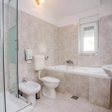 Nyaraló Family Friendly House With A Swimming Pool Srinjine, Split - 23950