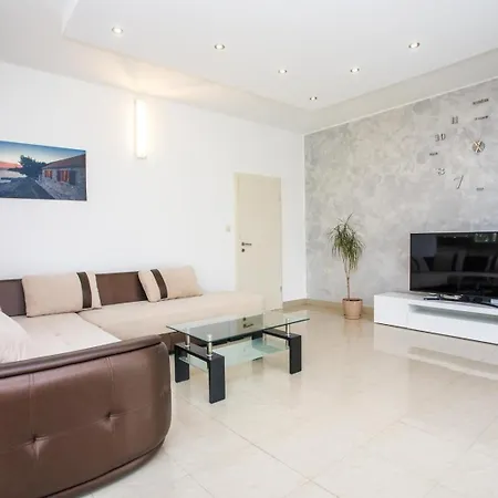 Nyaraló Family Friendly House With A Swimming Pool Srinjine, Split - 23950