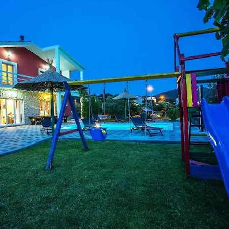 Family Friendly House With A Swimming Pool Srinjine, Split - 23950