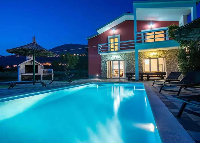 Family Friendly House With A Swimming Pool Srinjine, Split - 23950 Dom wakacyjny Srinjine